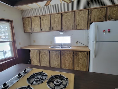 30318 Chevy Chase Dr, Elkhart, IN 46514 - photo 4