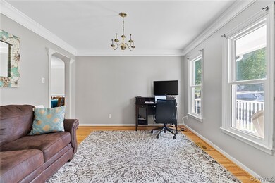 Cozy dining room