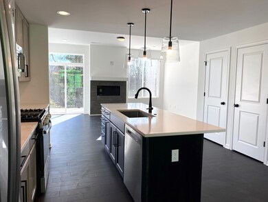 kitchen w great room