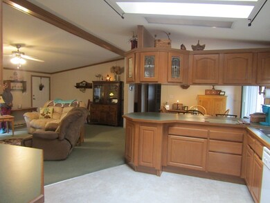 739 Daniel Shays Hwy, Athol, MA 01331 - photo 7