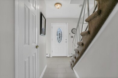 9 Bechstein Dr, Matawan, NJ 07747 - photo 2