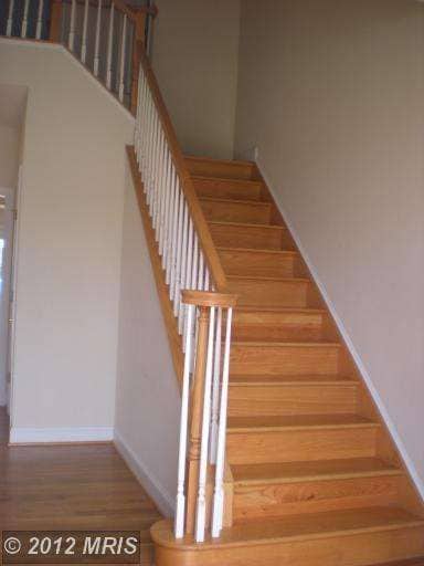 301 Chancellorsville Dr, Stephens City, VA 22655 - photo 2