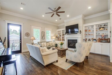 817 E 24th St, Houston, TX 77009 - photo 6