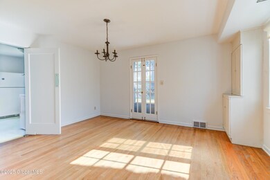 75 Euclid Ave, Albany, NY 12203 - photo 4