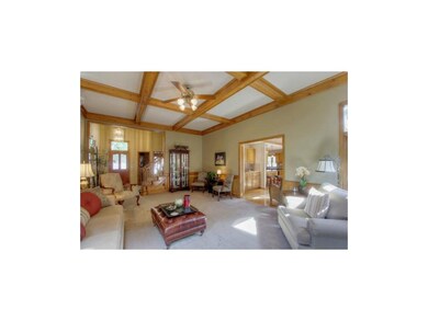 Great room, wet bar in breakfast room, perfect for