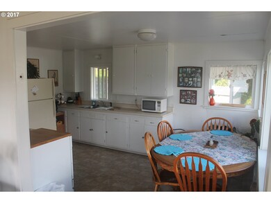 94247 Wedderburn Loop, Gold Beach, OR 97444 - photo 7