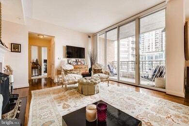 717 President St, Baltimore, MD 21202 - photo 2