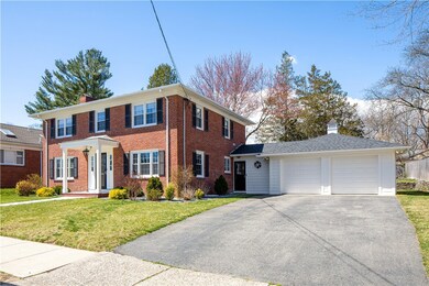 15 Dorset Rd, Pawtucket, RI 02860 - photo 2