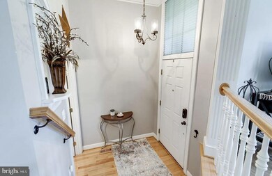 7116 Point Replete Cir, Fort Belvoir, VA 22060 - photo 3