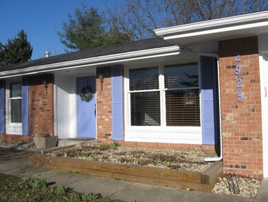 2925 Sassafras Ln, Columbus, IN 47203 - photo 5