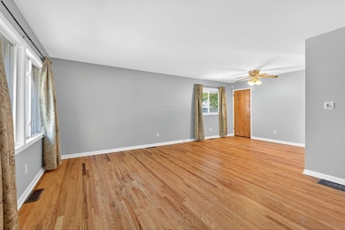 2579 Eakin Rd (Interior)-1