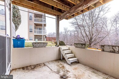 9258 Cardinal Forest Ln unit 101, Lorton, VA 22079 - photo 4