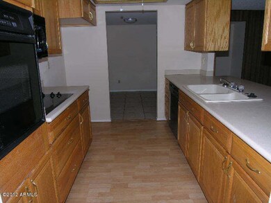 426 E Greenway Dr, Tempe, AZ 85282 - photo 4