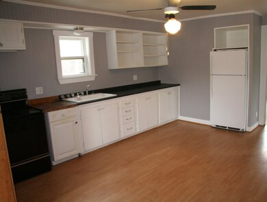 1115 Railroad St, Saint Johnsbury, VT 05819 - photo 4