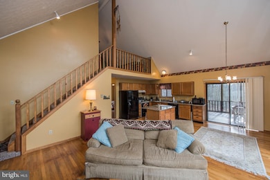 296 Silvercreek Ln, Berkeley Springs, WV 25411 - photo 4