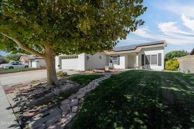 6045 W Avenue j3, Lancaster, CA 93536 - photo 2