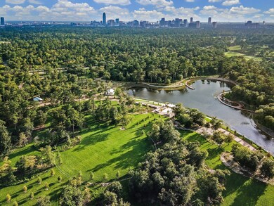 Memorial Park Aerial of  esplanade from Crestwood