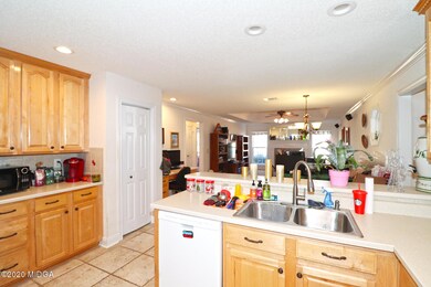 108 Robinson - Kitchen 2