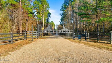 18 Weatherby Ln, Poplarville, MS 39470 - photo 2