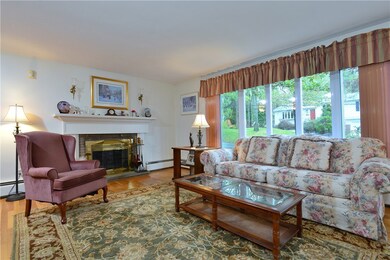19 Oberlin Dr, Warwick, RI 02886 - photo 4