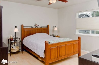 [photo 2225348] Master Bedroom