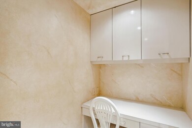 Westlake Towers unit 111, Bethesda, MD 20817 - photo 3