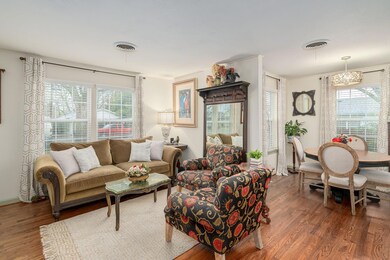 Entertain family & friends in this open living & d