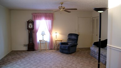 9418 Fairground Rd, Louisville, KY 40291 - photo 4