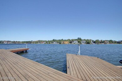 100 dock 2