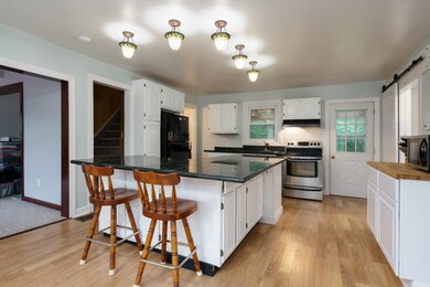 36th_St_S_8274_Scotts_49088-4