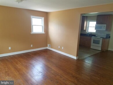 2119 Ellis St, Silver Spring, MD 20910 - photo 3