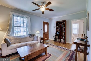 422 Great Falls St, Falls Church, VA 22046 - photo 5