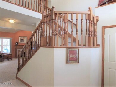 113 Hillside Dr, Hawley, PA 18428 - photo 3