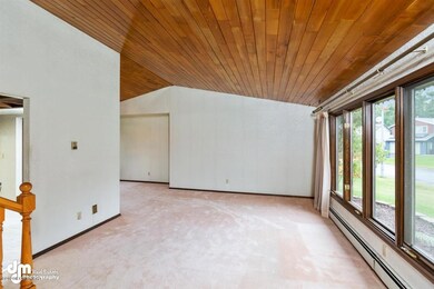 23-Living Room MS_1155