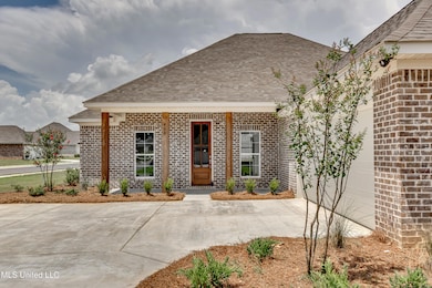 400 Butternut Dr, Canton, MS 39046 - photo 2