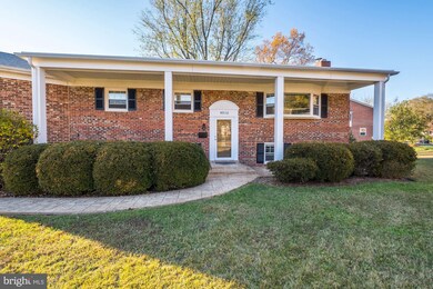 9502 Farmview Ct, Fairfax, VA 22032 - photo 4