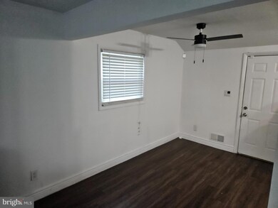 5807 Fountain Rd, Oxon Hill, MD 20745 - photo 3