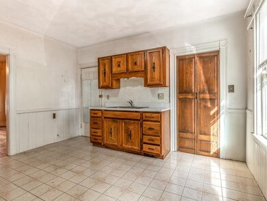 10 Spruce Ave unit 10, Cambridge, MA 02138 - photo 7