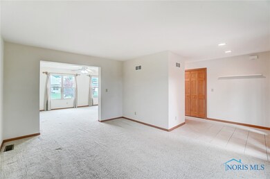 1335 Hollow Tree Dr, Findlay, OH 45840 - photo 5