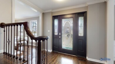 2128 University Dr, Naperville, IL 60565 - photo 3