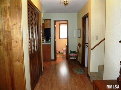 2903 Harmony Dr, Bettendorf, IA 52722 - photo 6