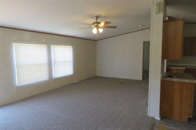 116 Brazos Valley Ln, Weatherford, TX 76087 - photo 2