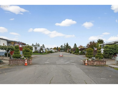 900 NE Francis Ave unit 29, Gresham, OR 97030 - photo 2