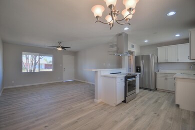 2215 W Cheery Lynn Rd, Phoenix, AZ 85015 - photo 7