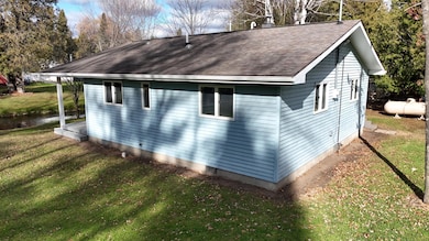 5423 N Cedar River Rd, Gladwin, MI 48624 - photo 4