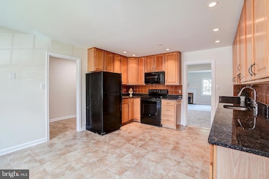 5804 Tudor Ln, Rockville, MD 20852 - photo 3