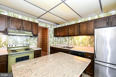 6004 Ticonderoga Ct, Burke, VA 22015 - photo 7