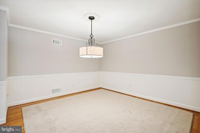 2421 Falls Place Ct, Falls Church, VA 22043 - photo 6