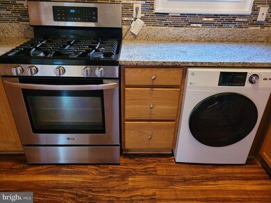 196 Cabbel Dr, Manassas Park, VA 20111 - photo 7