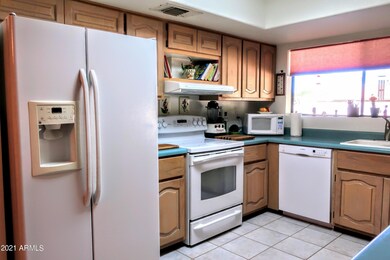 Sheridan kitchen 2